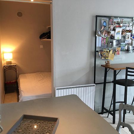 Chez-Sixtine Apartment Albon Екстериор снимка