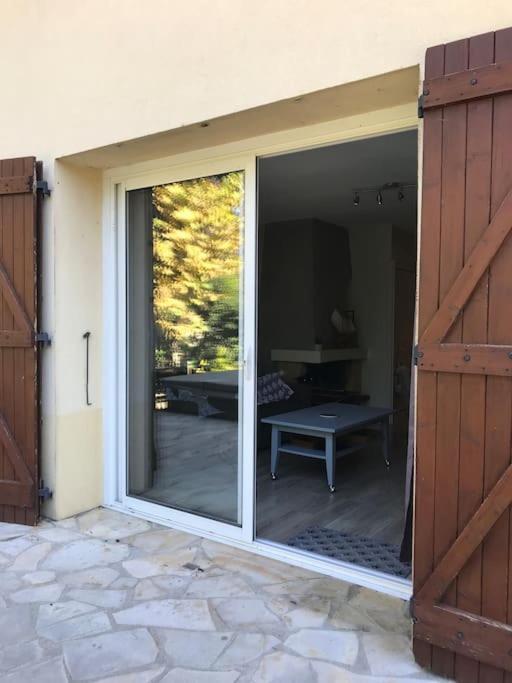 Chez-Sixtine Apartment Albon Екстериор снимка
