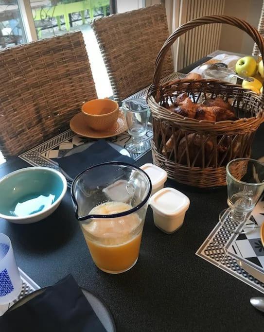 Chez-Sixtine Apartment Albon Екстериор снимка