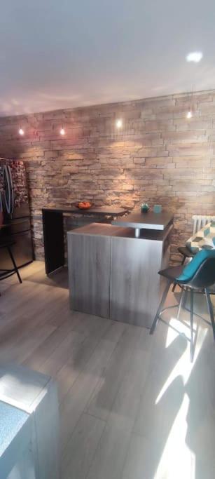 Chez-Sixtine Apartment Albon Екстериор снимка