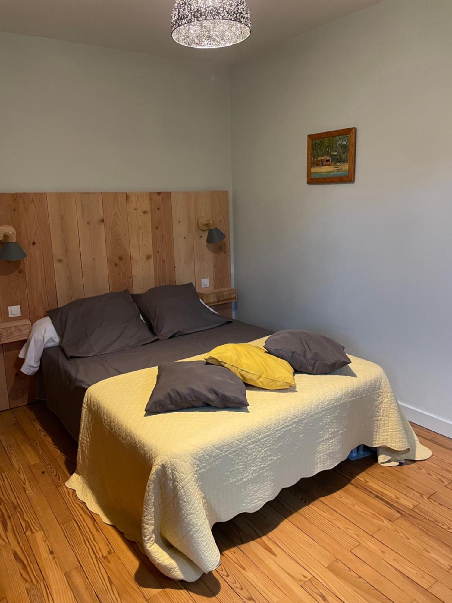 Chez-Sixtine Apartment Albon Екстериор снимка